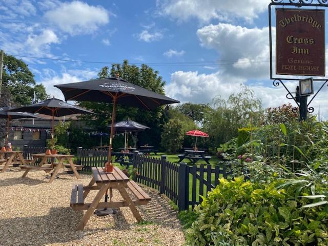 The Thelbridge Cross Inn Кредитон Экстерьер фото