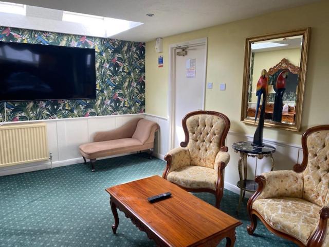 The Thelbridge Cross Inn Кредитон Экстерьер фото