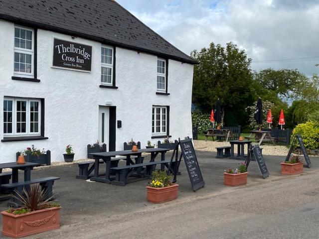 The Thelbridge Cross Inn Кредитон Экстерьер фото